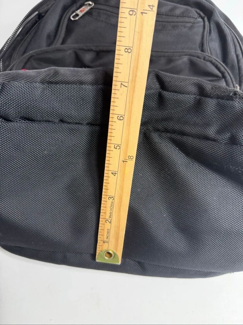 Swiss Tech Navigator Backpack - Picture 16 of 16